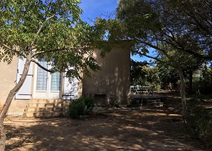 A Poggiale De Figari (Corsica)